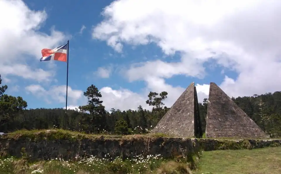 Valle Nuevo: donde las montañas tocan el cielo. Perfecto para conectar con la naturaleza.